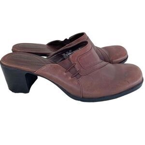 Clarks Chunky Slip on Heel  Brown Faux Leather